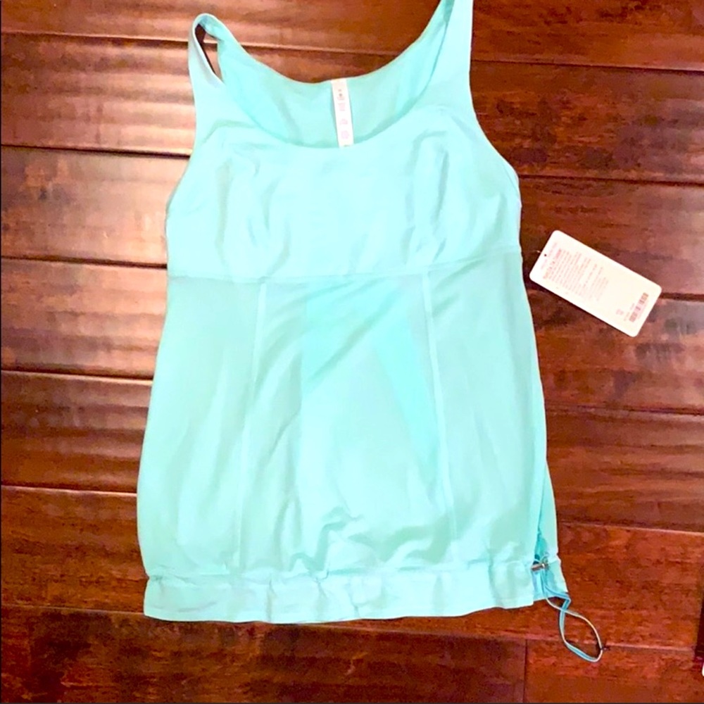 Lululemon tank